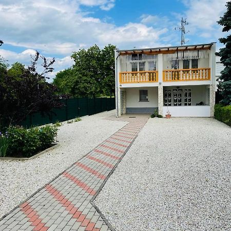 Karolin Apartman Bük المظهر الخارجي الصورة